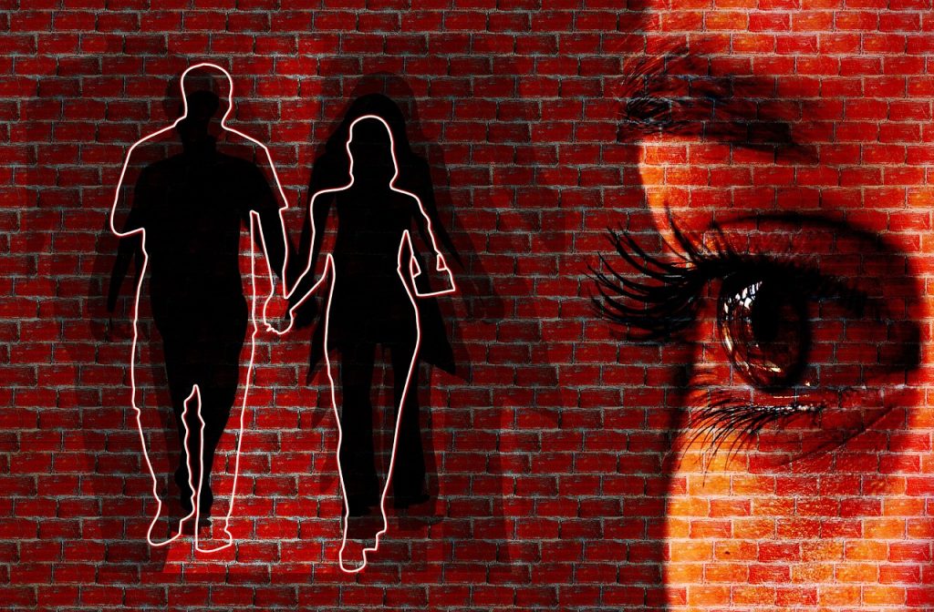Wie man mit Eifersucht bei sich selbst umgeht: Eine Anleitung zur Selbstreflexion